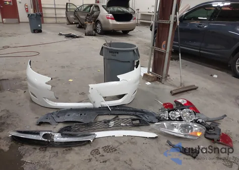 2010 Toyota Sienna Limited из США, поврежденный, VIN 5TDDK4CC4AS030593